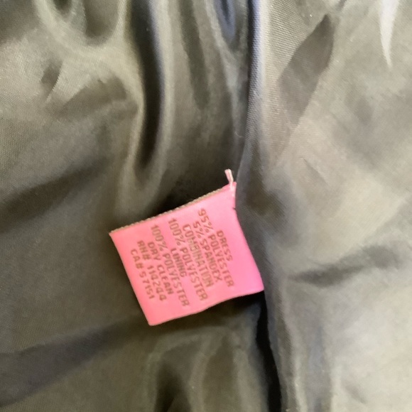 Dress. Black. Glamorous, elegant, comfortable! - Picture 9 of 10